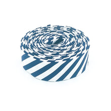 Load image into Gallery viewer, 1 1/4" Bias Quilt Binding 1/4" Stripe Navy Blue / White Single Fold Quilt Binding Candy Striped