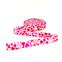 Load image into Gallery viewer, Double Fold Bias Tape 1/2'' Calendar Girl Hearts White Valentines Bias Binding