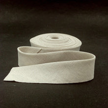 Load image into Gallery viewer, Bias Quilt Binding Linen Blend 1 1/4" Single Fold Binding Natural