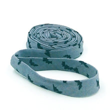 Load image into Gallery viewer, Double Fold Bias Tape 1/2'' Sophisticated Halloween Bats Fog Gray Halloween Bias Binding