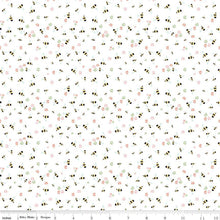 Load image into Gallery viewer, Clover Farm Bees White Half Yard Fabric