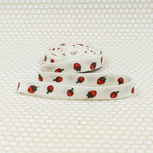 Load image into Gallery viewer, Double Fold 1/2'' Bias Tape Strawberries Cream