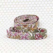 Load image into Gallery viewer, Double Fold Bias Tape 1/2'' Liberty of London Tana Lawn Margaret Annie Pink