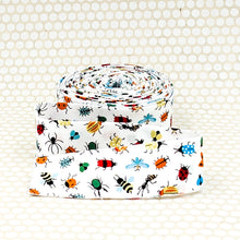 Load image into Gallery viewer, Quilt Binding Happy Haven Bug Life White 1 1/4'' Single Fold