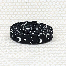 Load image into Gallery viewer, Double Fold 1/2'' Bias Tape Moon Stars Black White Binding