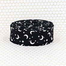 Load image into Gallery viewer, Quilt Binding Moon and Stars Black White 1 1/4" Single Fold