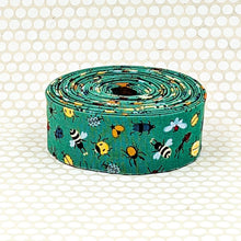 Load image into Gallery viewer, Quilt Binding Happy Haven Bug Life Green 1 1/4'' Single Fold