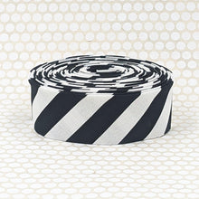 Load image into Gallery viewer, Bias Quilt Binding Tent Stripe Paper Black & White 1 1/4" Single Fold