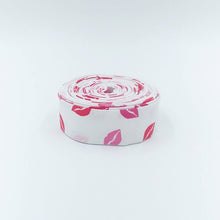 Load image into Gallery viewer, Quilt Binding Sending Love Kisses White My Mind's Eye