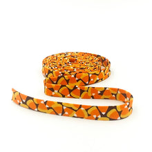 Load image into Gallery viewer, Double Fold Bias Tape 1/2'' Pumpkin Teeth Black Boolicious Maude Asbury