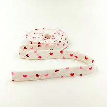 Load image into Gallery viewer, 1/2'' Bias Tape Be Mine Hearts Ivory Stacy Iest Hsu Moda