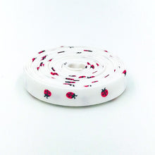 Load image into Gallery viewer, Double Fold Bias Tape 1/2&#39;&#39; Red Hot Ladybug White
