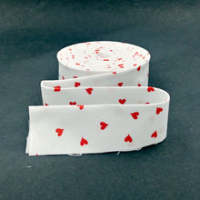 Load image into Gallery viewer, Quilt Binding Be Mine Valentine Hearts White