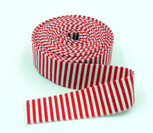 Load image into Gallery viewer, Quilt Binding Red and White 1/8&#39;&#39; Stripe Single Fold  1 1/4&quot; Binding
