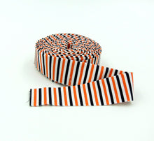 Load image into Gallery viewer, Quilt Binding Halloween 1/8'' Stripe Single Fold  1 1/4" Binding
