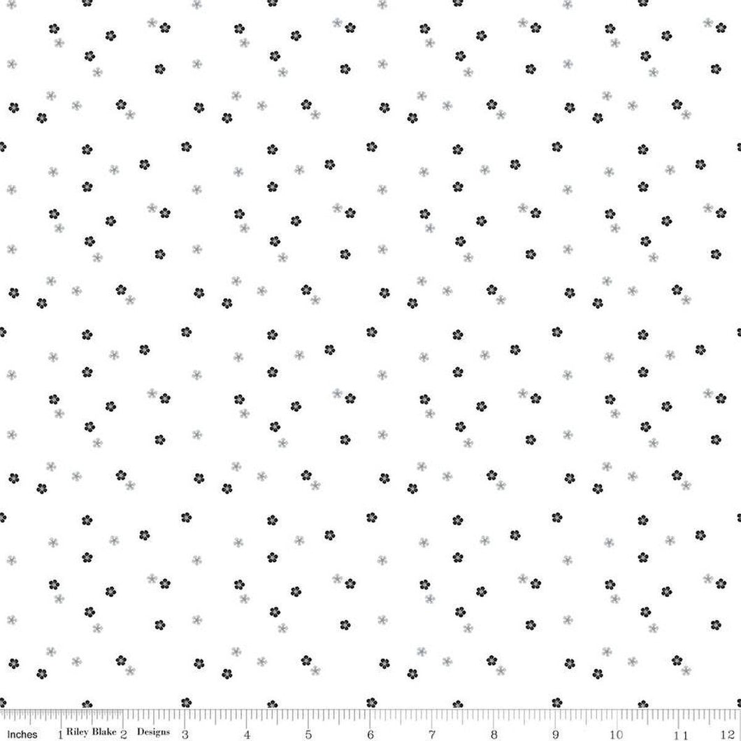 Flour & Flower Daisies White Fabric Half Yards