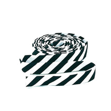 Load image into Gallery viewer, Double Fold 1/2&#39;&#39; Bias Tape 1/4&quot; Black Stripe Bias Binding
