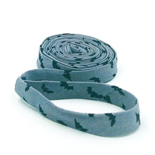 Load image into Gallery viewer, Double Fold Bias Tape 1/2'' Sophisticated Halloween Bats Fog Gray Halloween Bias Binding
