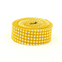 Load image into Gallery viewer, Quilt Binding Mustard and White 1/8&#39;&#39; Checked Single Fold 1 1/4&quot; Quilt Binding Yellow
