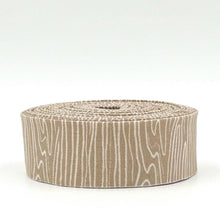 Load image into Gallery viewer, Quilt Binding Pine Grove Woodgrain Tan 1 1/4&quot; Single Fold
