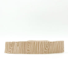 Load image into Gallery viewer, Quilt Binding Pine Grove Woodgrain Tan 1 1/4&quot; Single Fold
