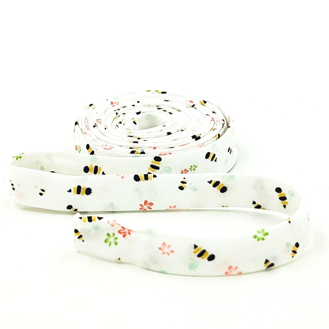 Double Fold 1/2'' Bias Tape Clover Farm Bumble Bees White Bias Binding