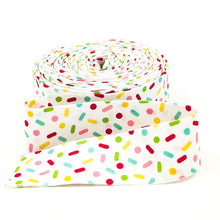 Load image into Gallery viewer, Quilt Binding Gingerbread Kisses Sprinkles White 1 1/4" Wide Single Fold
