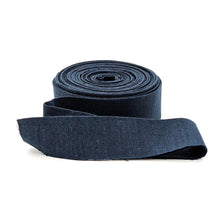 Load image into Gallery viewer, Quilt Binding Chambray Shot Cotton Cosmos Blue 1 1/4" Single Fold
