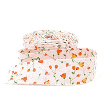Load image into Gallery viewer, Quilt Binding Serendipity 2 Floral Pink 1 1/4" Single Fold
