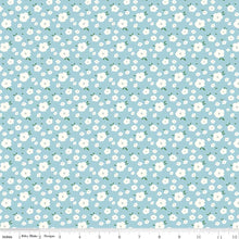 Load image into Gallery viewer, Serendipity 2 Flower Bed Powder Blue Half Yard
