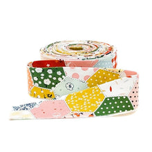 Load image into Gallery viewer, Quilt Binding Serendipity 2 Hexy Multi 1 1/4" Single Fold
