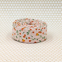 Load image into Gallery viewer, Quilt Binding Serendipity 2 Floral Pink 1 1/4" Single Fold
