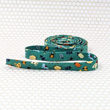 Load image into Gallery viewer, Double Fold 1/2'' Bias Tape Insects and Bugs Green Binding
