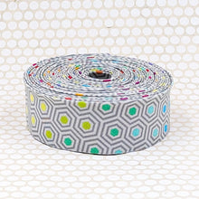 Load image into Gallery viewer, Bias Quilt Binding Hexy Rainbow Dove Gray 1 1/4" Single Fold
