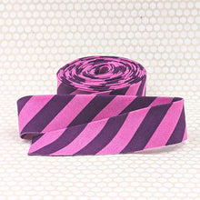 Load image into Gallery viewer, Bias Quilt Binding Tent Stripe Paper Foxglove Purple 1 1/4" Single Fold
