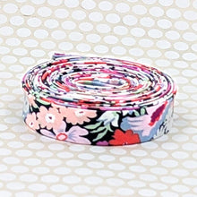 Load image into Gallery viewer, Double Fold 1/2'' Bias Tape Liberty of London Tana Lawn Thorpe Pink Binding
