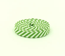 Load image into Gallery viewer, Riley Blake Designs 1/8&#39;&#39; Stripe Bias Tape Clover Green
